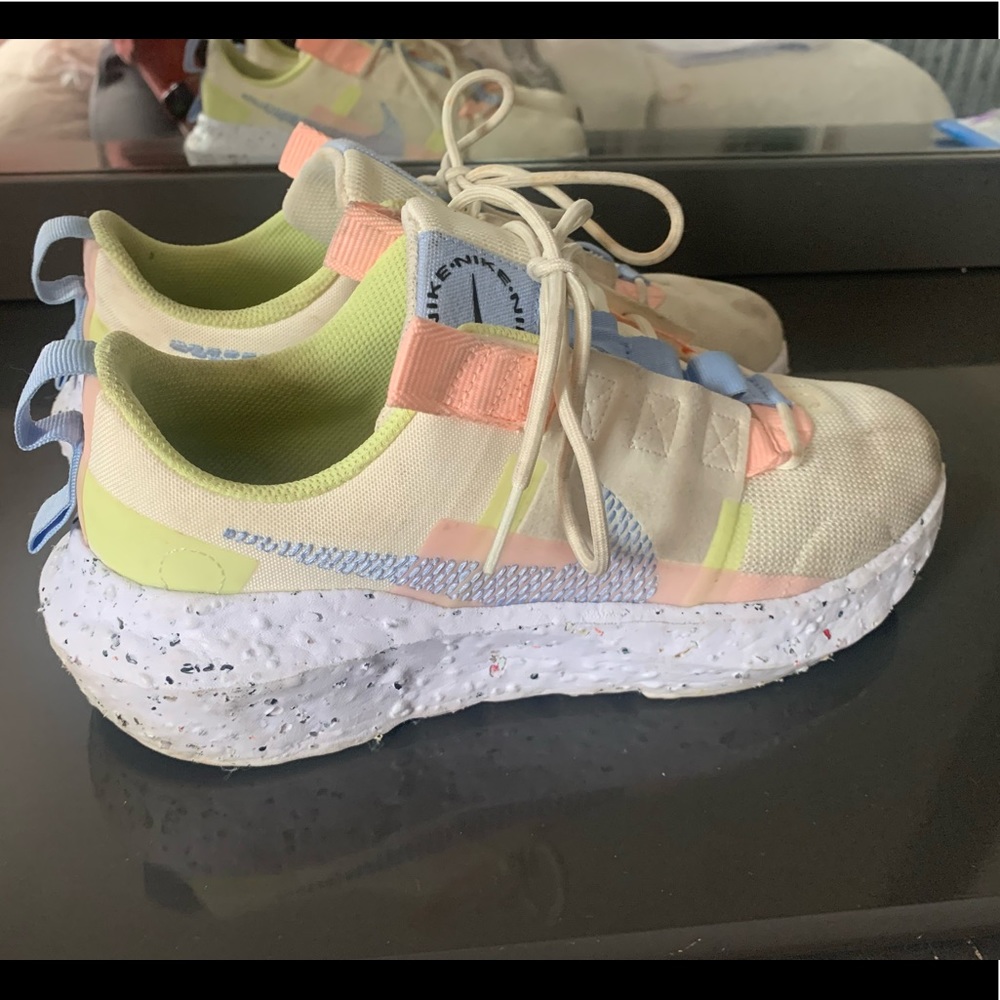 nike space hippies